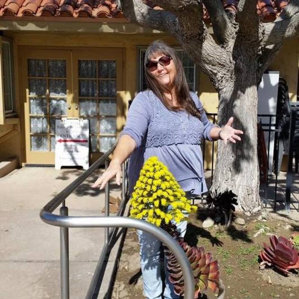 Meet your Posher, Debbie